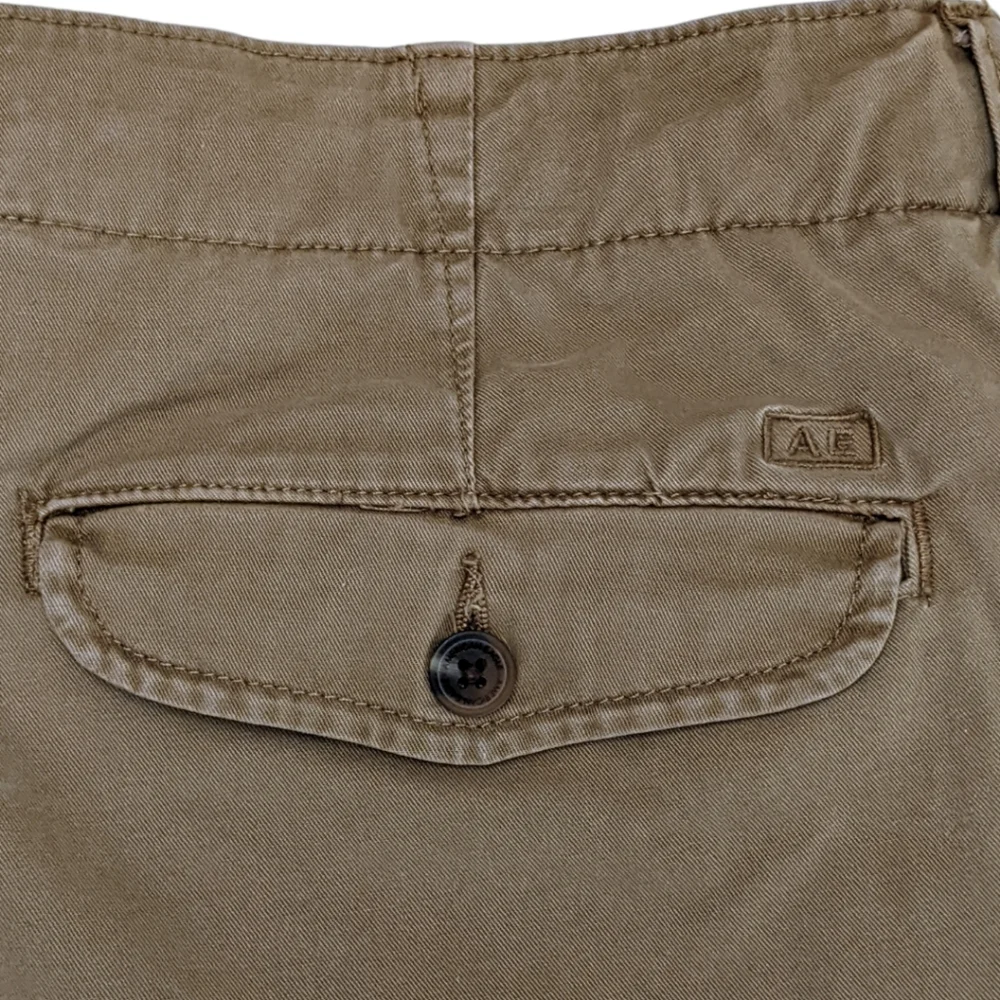 American Eagle Men's Flex 9" Lived-In Khaki Short - Picture 8 of 14